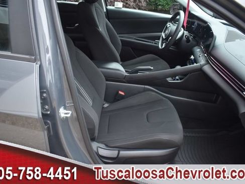 Used 2024 Hyundai Elantra SEL FWD image 20