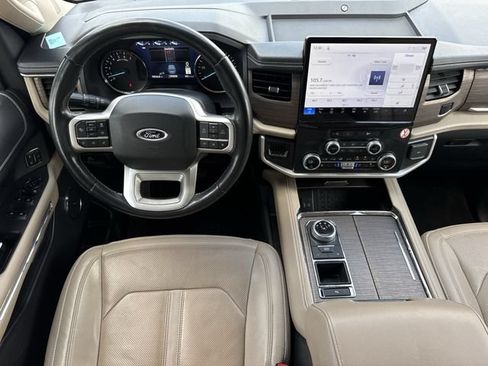 Used 2024 Ford Expedition Limited RWD image 12