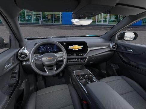 New 2026 Chevrolet Equinox LT w/ Convenience Package II FWD image 15