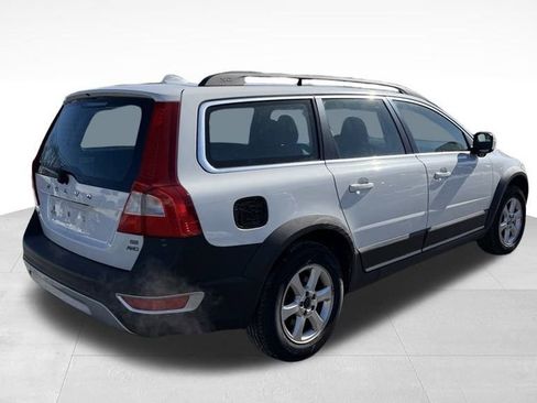 Used 2010 Volvo XC70 3.2 image 3