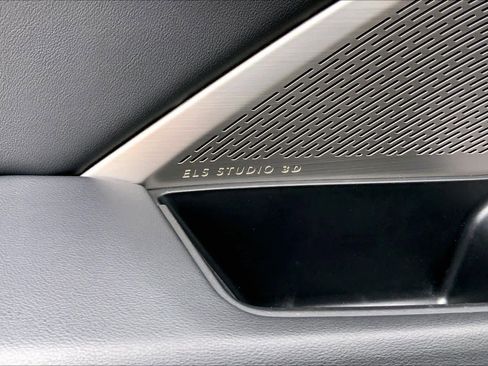 Used 2023 Acura MDX SH-AWD w/ Advance Package image 33