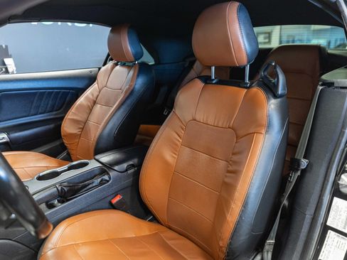 Used 2020 Ford Mustang Premium RWD image 11