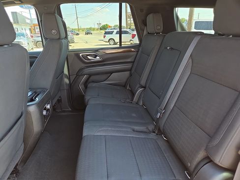 Used 2021 GMC Yukon SLE AWD/4WD image 16