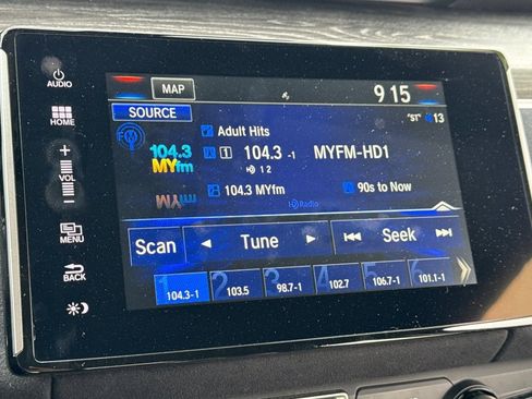 Used 2021 Honda Clarity Touring image 22