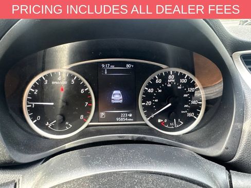Used 2018 Nissan Sentra S w/ S Midnight Style Package FWD image 3