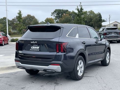 New 2026 Kia Sorento LX image 7