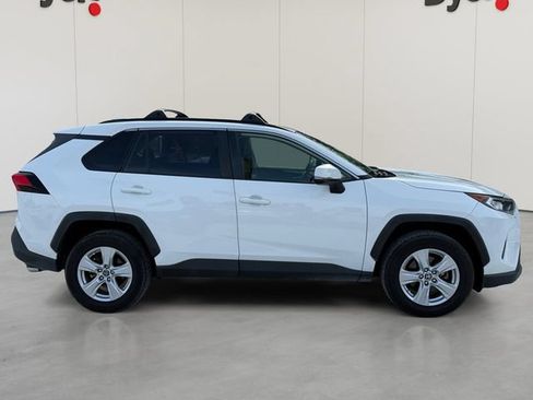 Used 2019 Toyota RAV4 XLE w/ Convenience Package AWD/4WD image 7