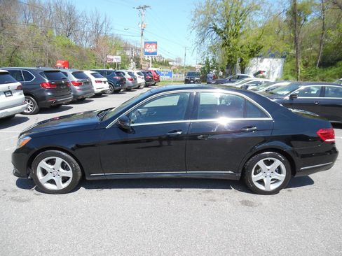 Used 2014 Mercedes-Benz E 350 4MATIC Sedan image 2
