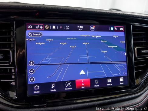 Used 2023 Dodge Durango GT AWD/4WD image 17