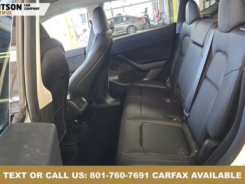 Used 2024 Tesla Model Y Long Range AWD/4WD image 2