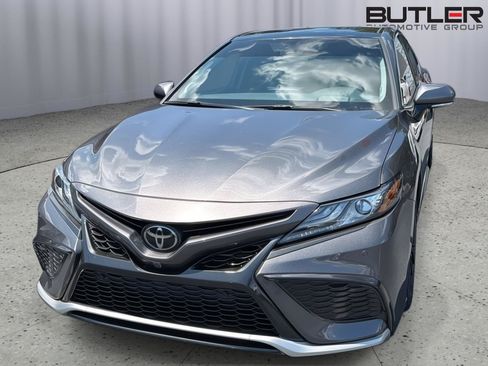 Used 2023 Toyota Camry XSE w/ Navigation Package FWD image 3