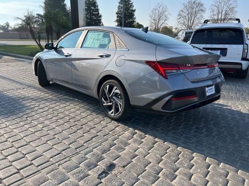 New 2026 Hyundai Elantra Limited image 3