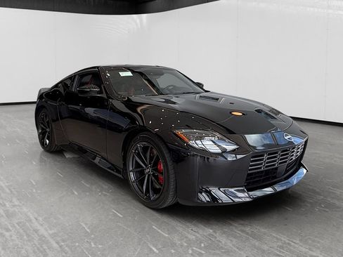 New 2026 Nissan Z Performance w/ Floor Mat Package RWD image 7