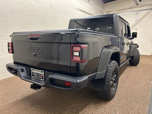 Used 2021 Jeep Gladiator Sport AWD/4WD image 14