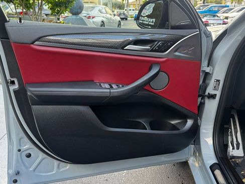 Used 2023 BMW X4 M40i w/ Premium Package image 9