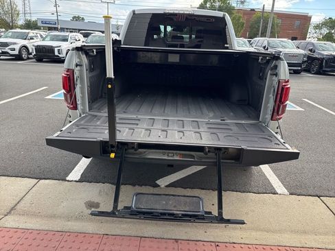 Used 2017 Ford F150 Raptor w/ Equipment Group 802A Luxury image 58