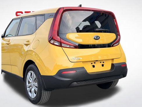 Used 2020 Kia Soul LX FWD image 3