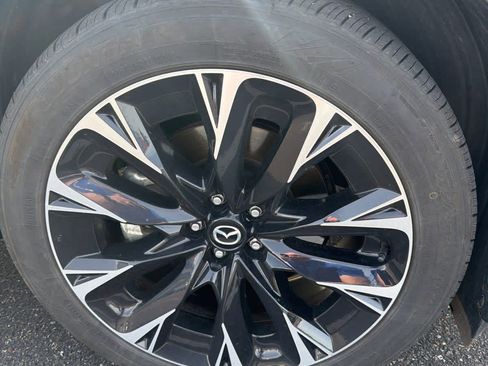 Used 2024 MAZDA CX-90 Plug-In Hybrid w/ Premium Plus AWD/4WD image 4