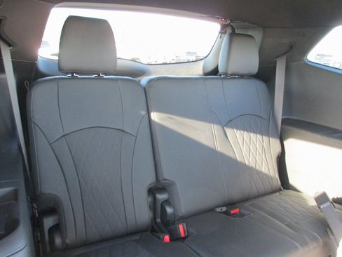 Certified 2024 Buick Enclave Avenir w/ Avenir Technology Package image 25