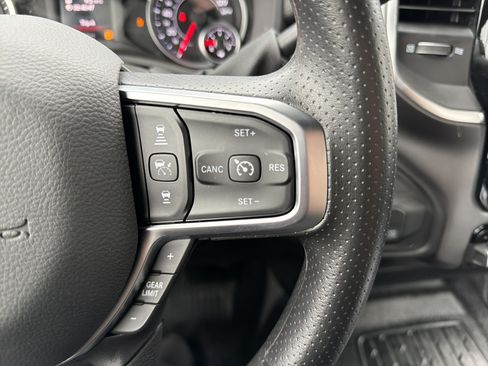 Used 2025 RAM 3500 Big Horn AWD/4WD image 21