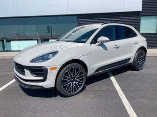 Used 2025 Porsche Macan video 2