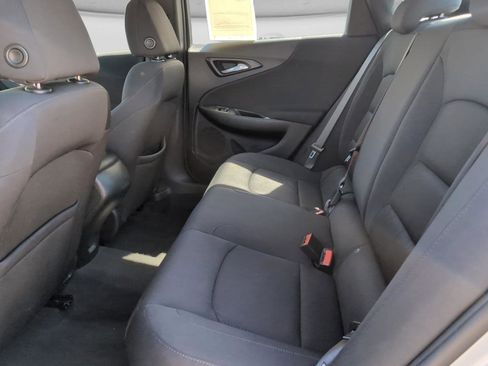 Used 2021 Chevrolet Malibu LS FWD image 27