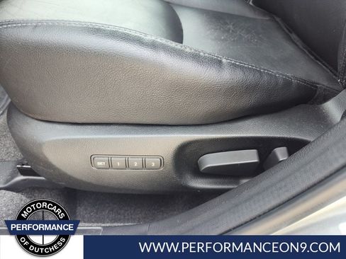 Used 2010 MAZDA MAZDA3 s Grand Touring FWD image 12