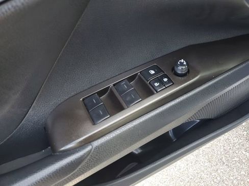Used 2023 Toyota Camry SE w/ Cold Weather Package FWD image 21