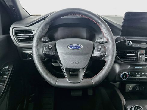 Used 2025 Ford Escape ST-Line FWD image 18