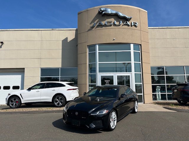 Certified 2022 Jaguar XF R-Dynamic SE AWD/4WD image 1