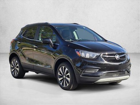 Used 2022 Buick Encore Preferred image 3