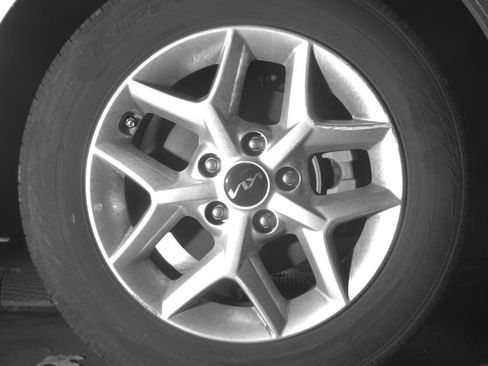 Used 2025 Kia Soul LX w/ LX Technology Package FWD image 13