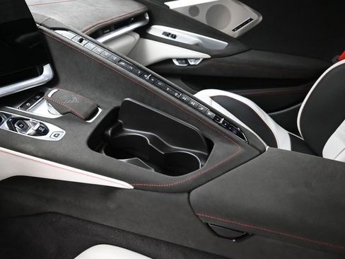 Used 2023 Chevrolet Corvette Stingray Premium Conv w/ Z51 Performance Package image 20