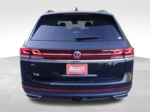 New 2026 Volkswagen Atlas SE image 4