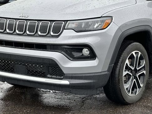 Used 2022 Jeep Compass Limited image 8