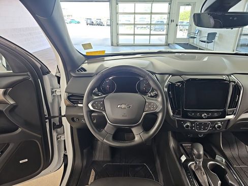 Certified 2023 Chevrolet Traverse Premier w/ Redline Edition AWD/4WD image 23