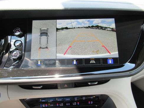 Used 2022 Buick Envision Avenir w/ Technology Package II FWD image 30