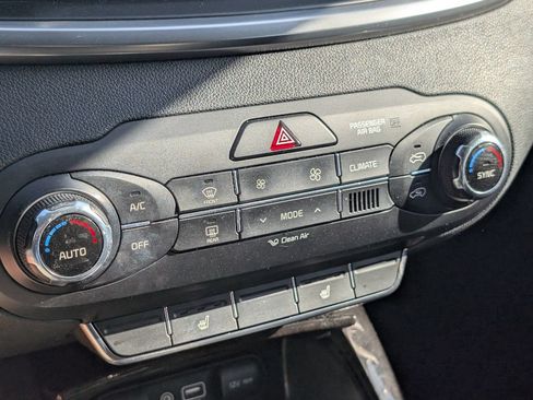 Used 2017 Kia Sorento EX FWD image 16