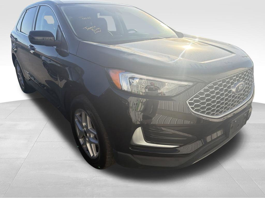 Used 2024 Ford Edge SEL AWD/4WD image 16