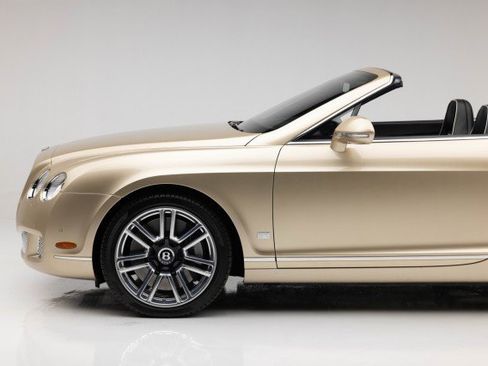 Used 2011 Bentley Continental GTC image 37