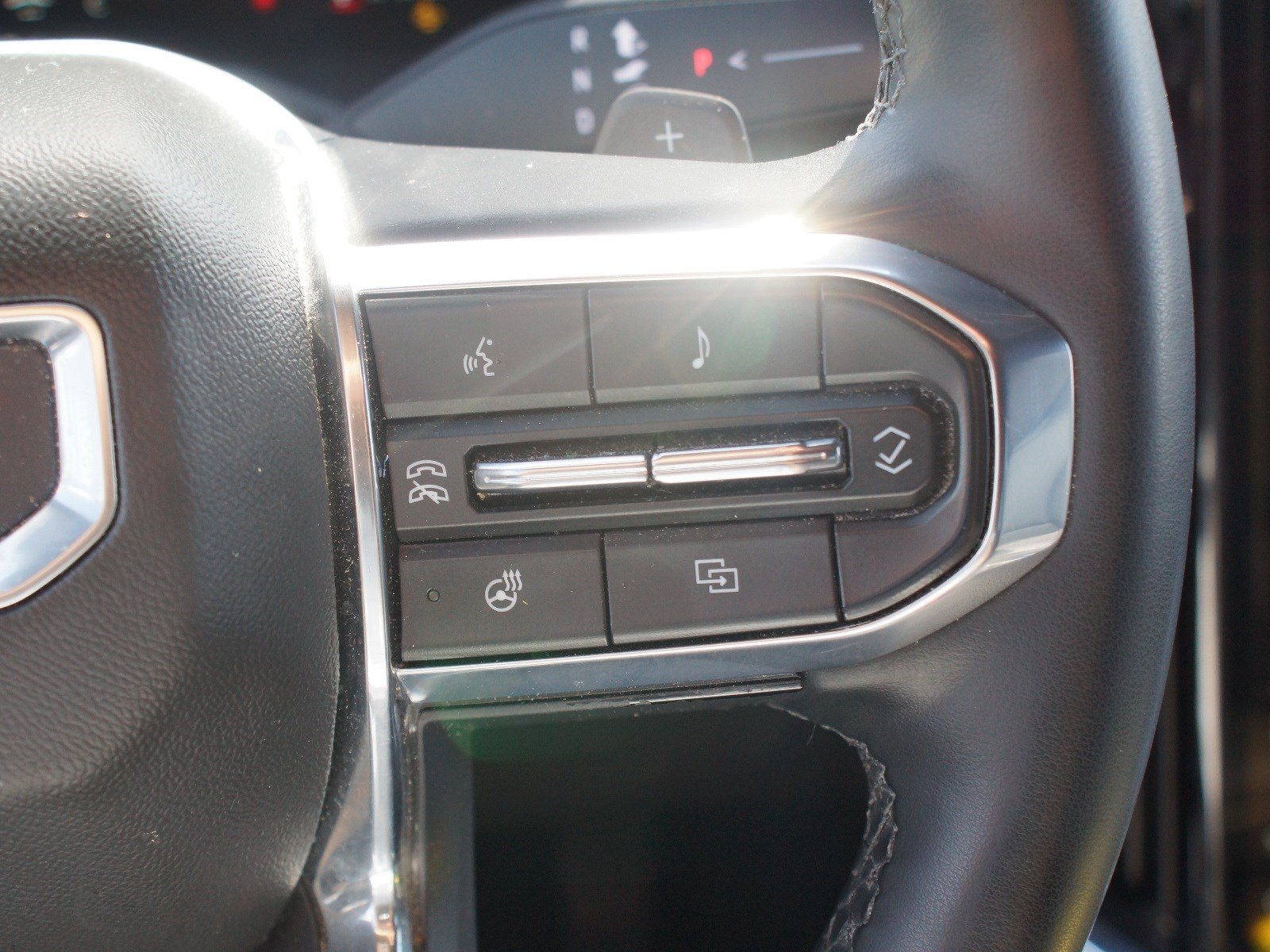 Used 2024 GMC Acadia Elevation AWD/4WD image 10