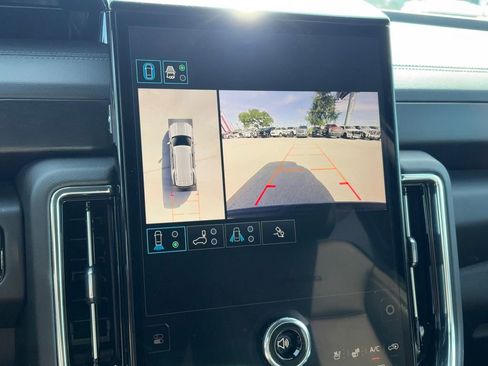 Used 2025 GMC Yukon Denali AWD/4WD image 18