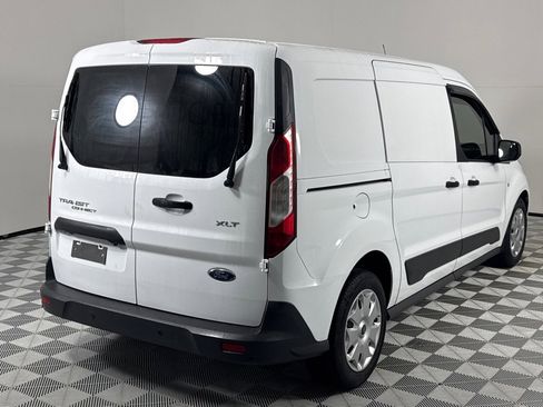 Used 2017 Ford Transit Connect XLT image 5