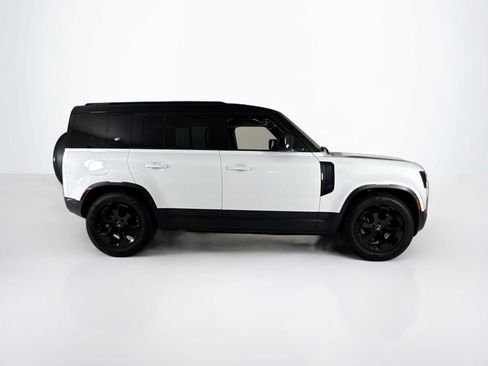 Used 2023 Land Rover Defender 110 S image 6