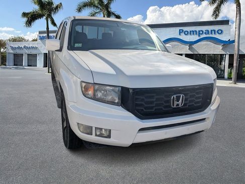 Used 2014 Honda Ridgeline SE image 2