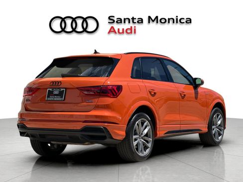 Used 2023 Audi Q3 2.0T Premium Plus w/ Premium Plus Package AWD/4WD image 2