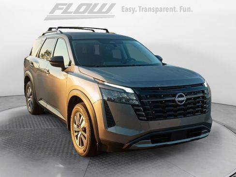 New 2026 Nissan Pathfinder SL w/ Cargo Package FWD image 1