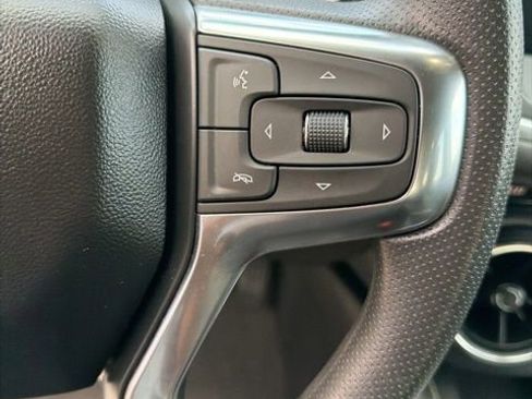 Used 2025 Chevrolet Blazer LT FWD image 13