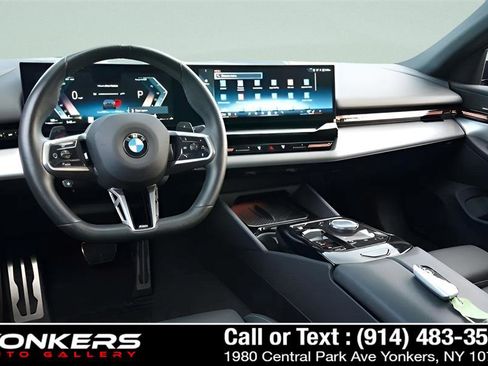 Used 2024 BMW 530i xDrive 530i xDrive image 33