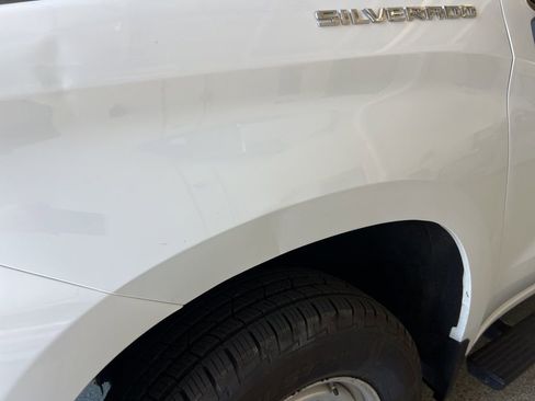 Used 2021 Chevrolet Silverado 1500 W/T w/ WT Value Package AWD/4WD image 11